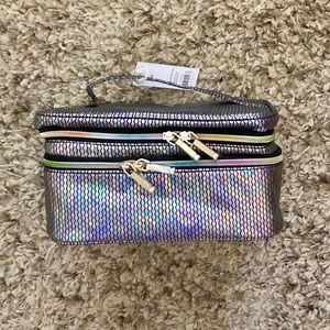 Kestrel Double Zip Make Up Train Case